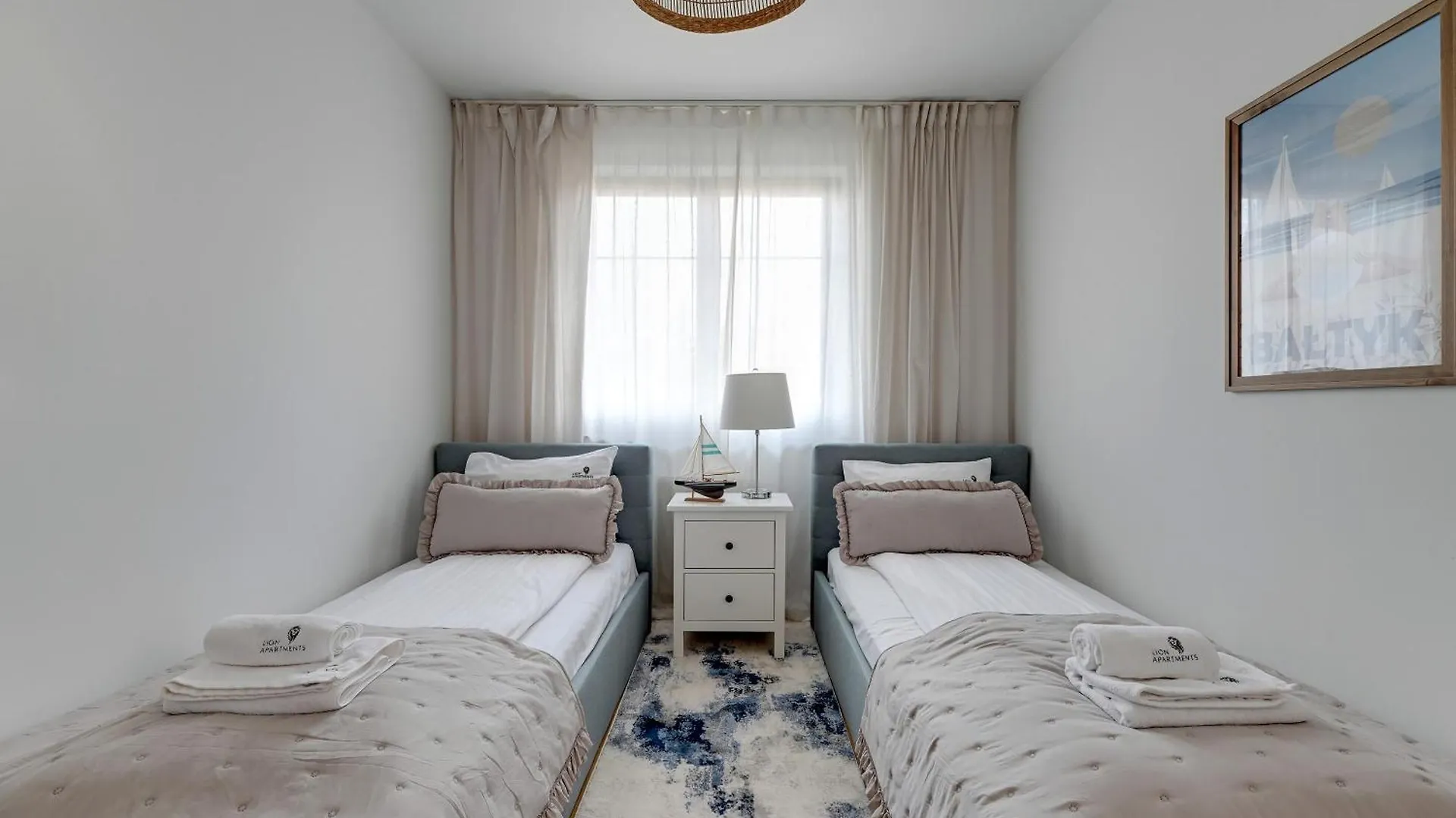 Lion Apartments - Amalfi Quiet Family 3 Bedr Apartment Sopot 0*,  Polen